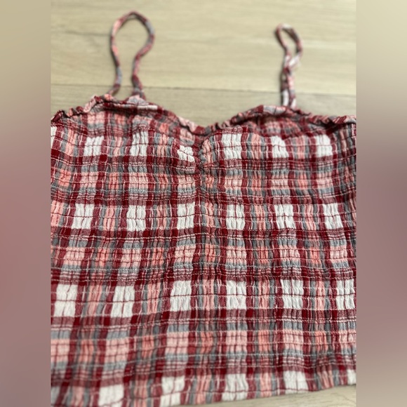 American Eagle Outfitters Red and White Textured Plaid Top size‎ Small - Picture 2 of 7